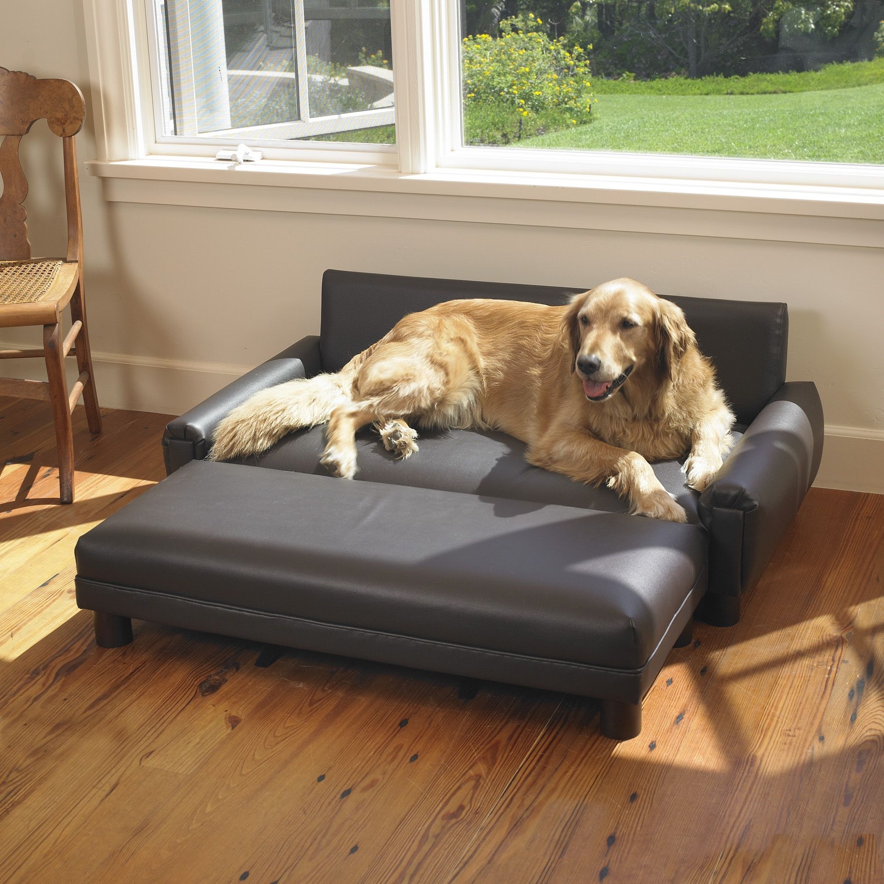 Mission hills faux leather dog sofa