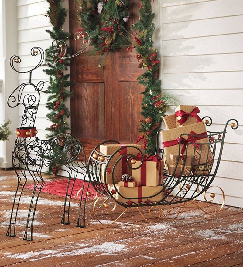 Outdoor sleigh decoration 1
