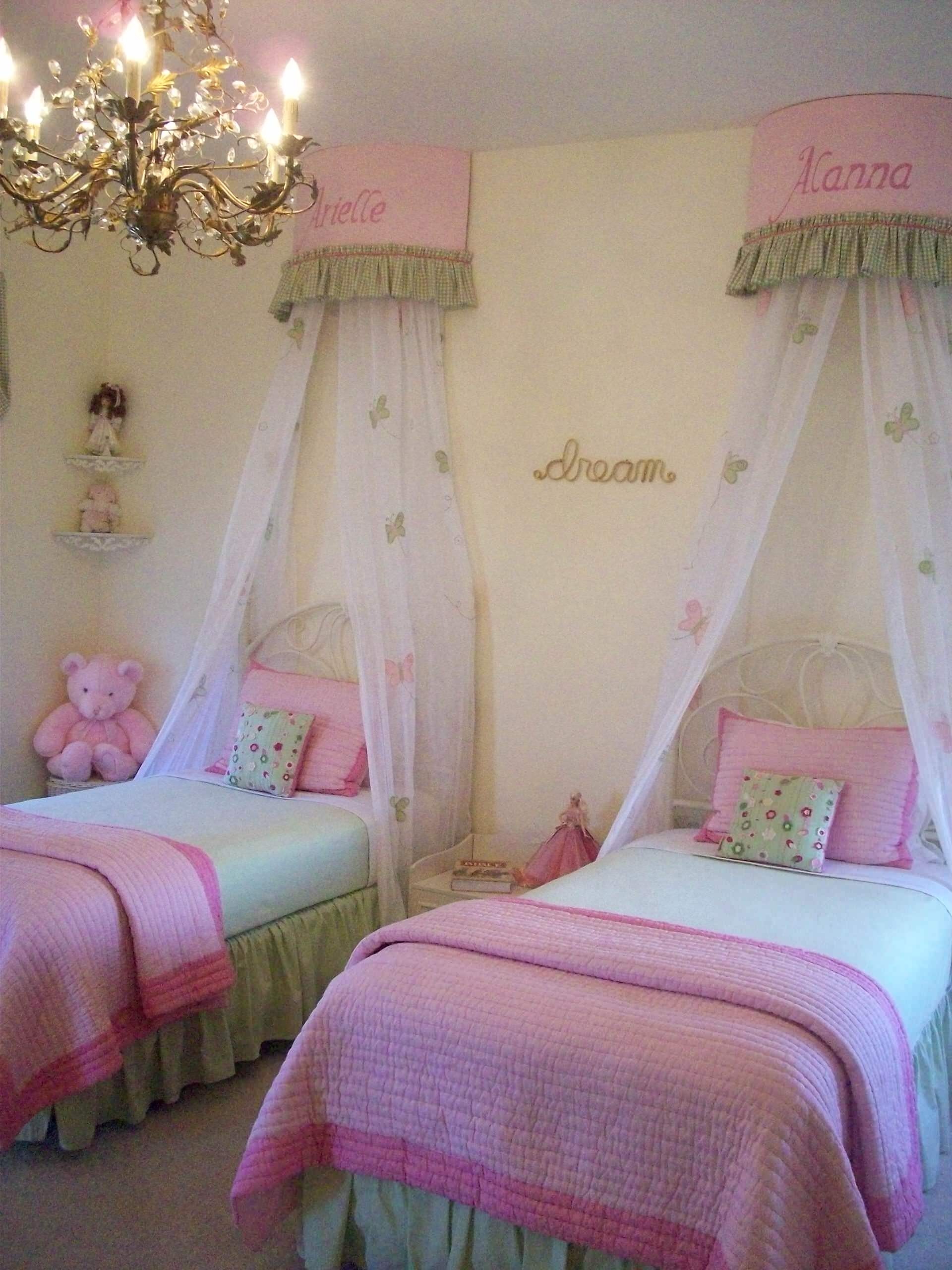 girls twin princess bed