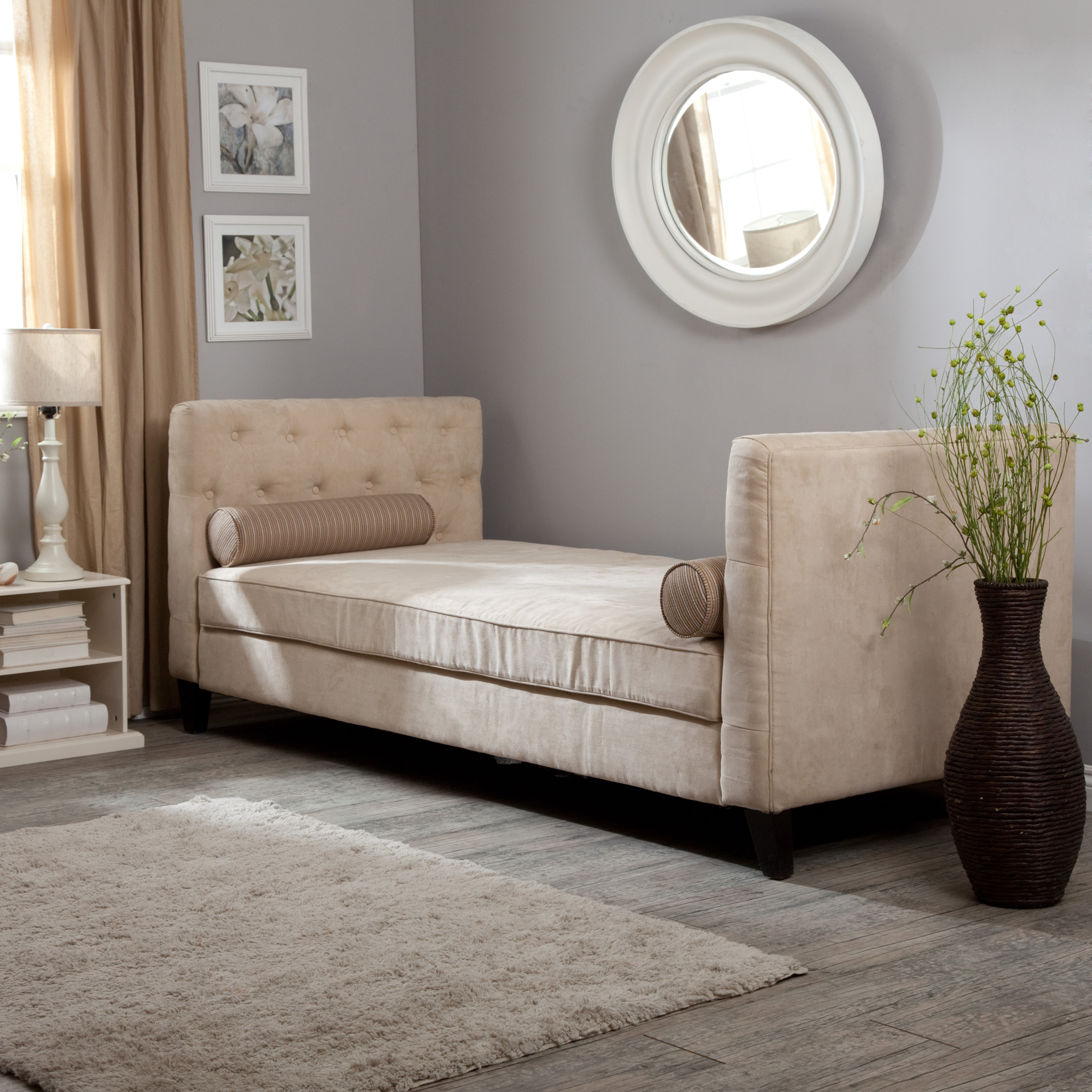 Backless chaise lounge 1