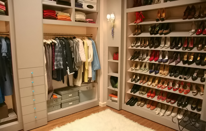 wide shoe cabinet