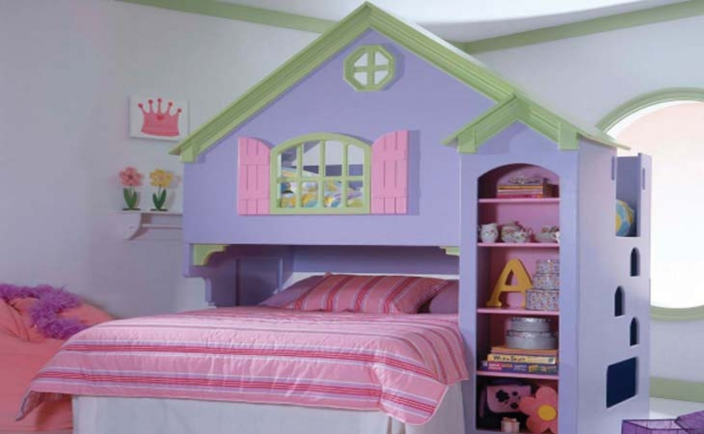 childrens castle bed