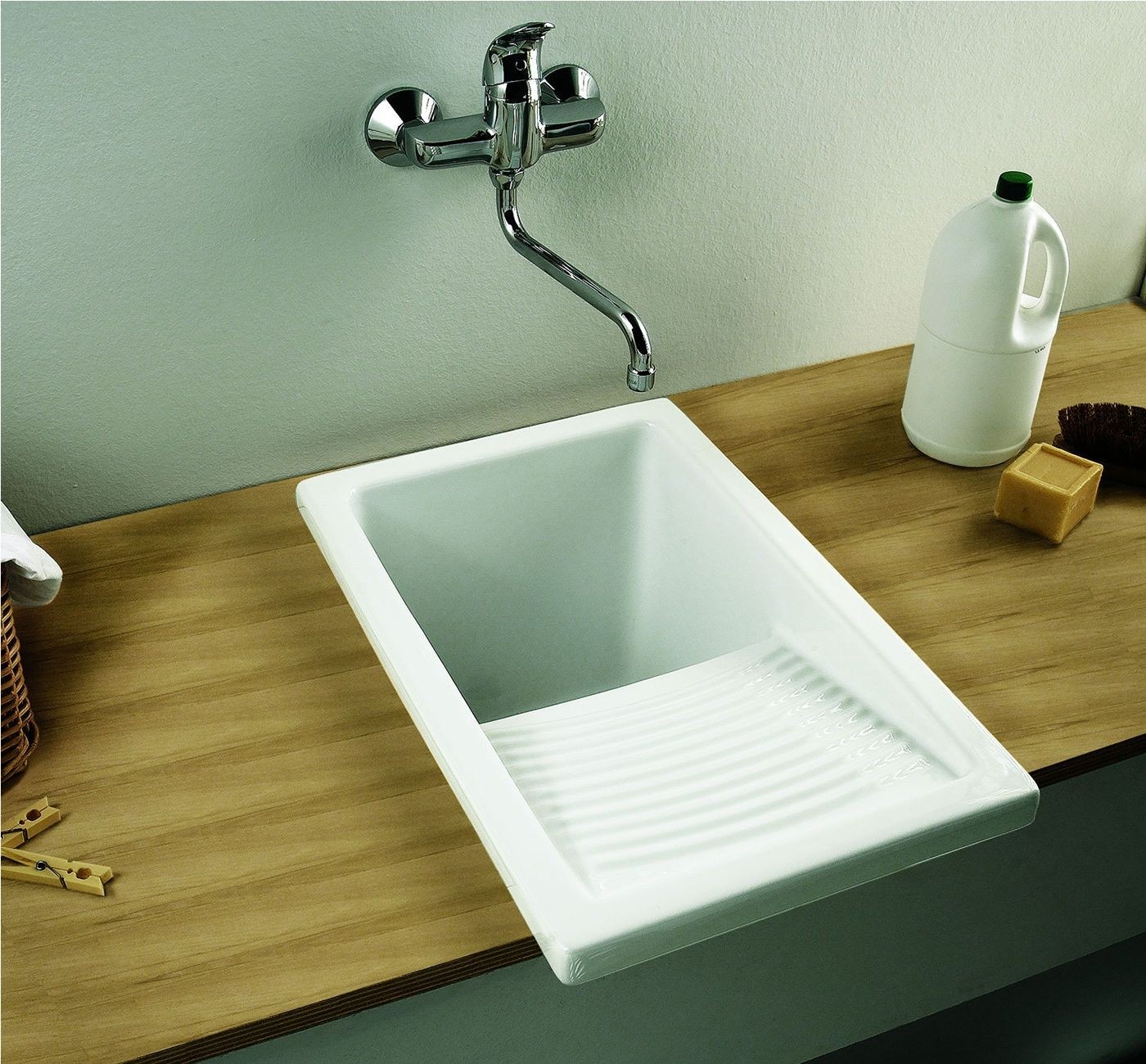 https://foter.com/photos/273/ceramic-laundry-sink-1.jpg