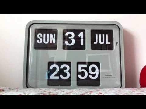 Day date clock