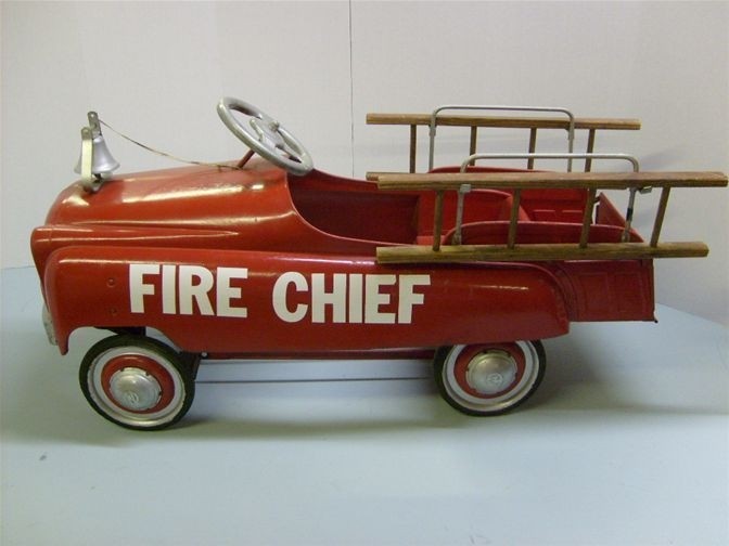 Fire truck riding toy