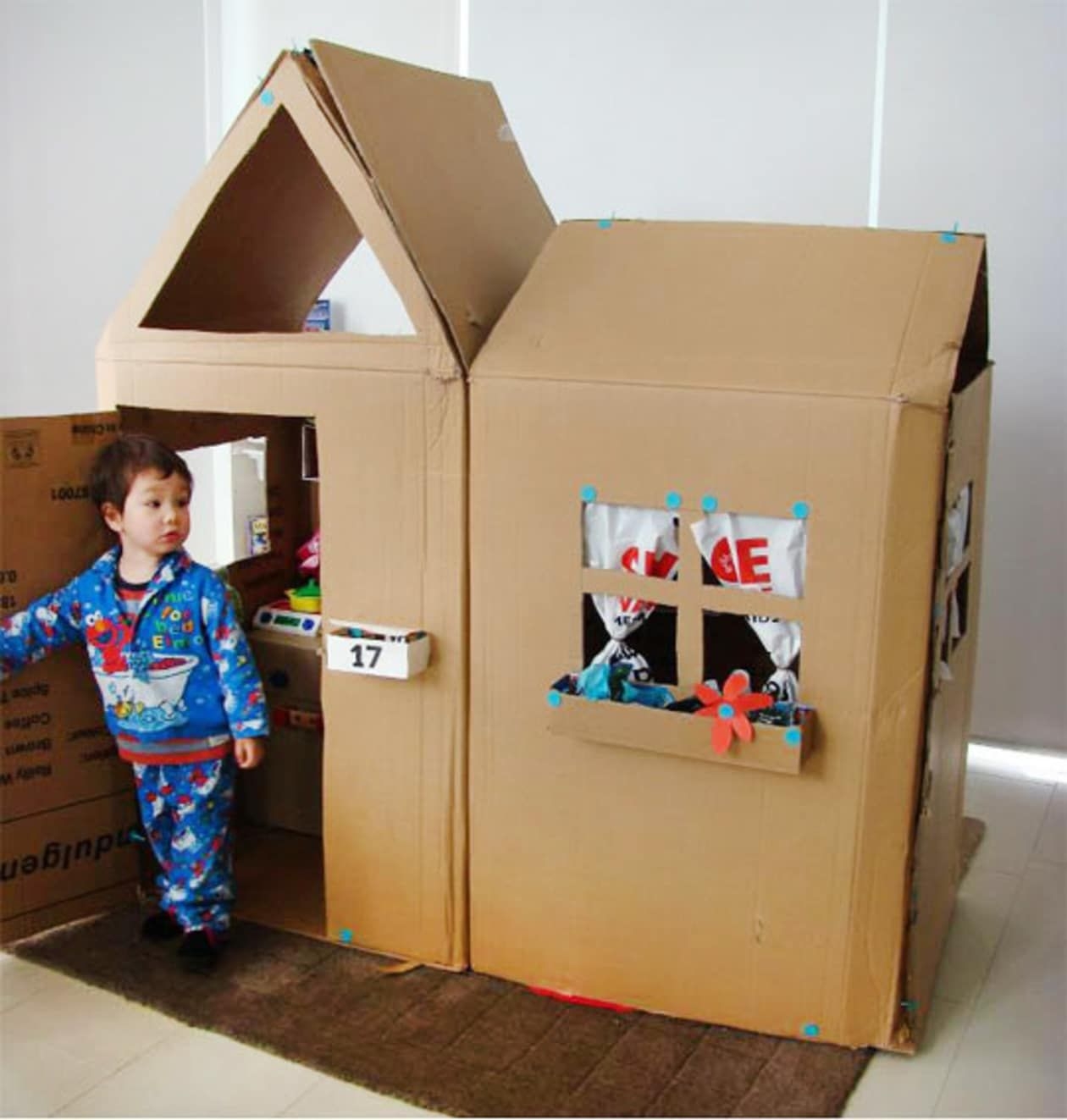 indoor playhouse for toddlers