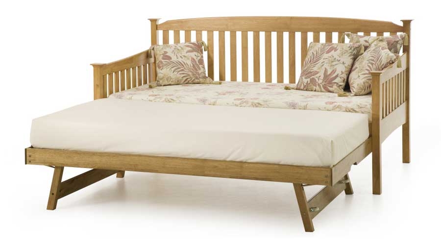 Oak daybed with trundle 1