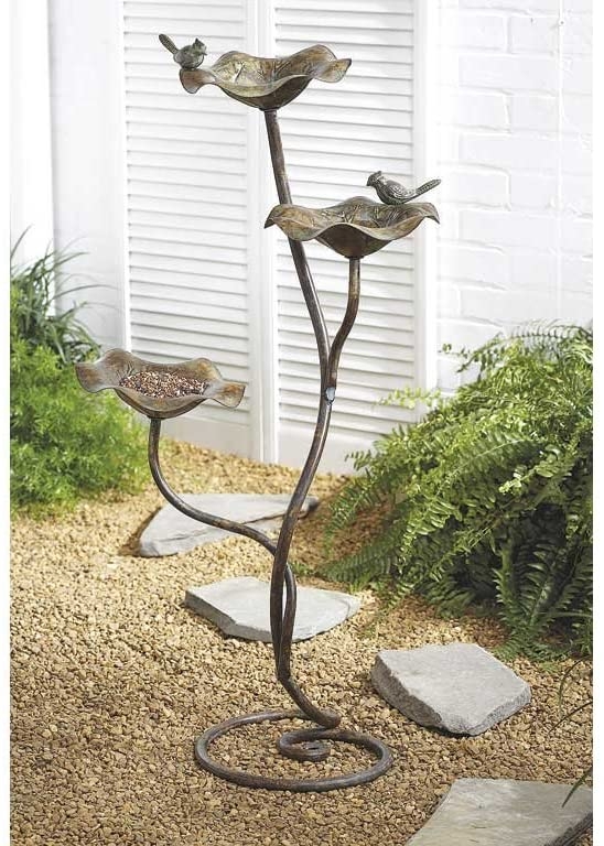 Traditional Wooden Garden Bird Table Feeder Free Standing Feeding station 