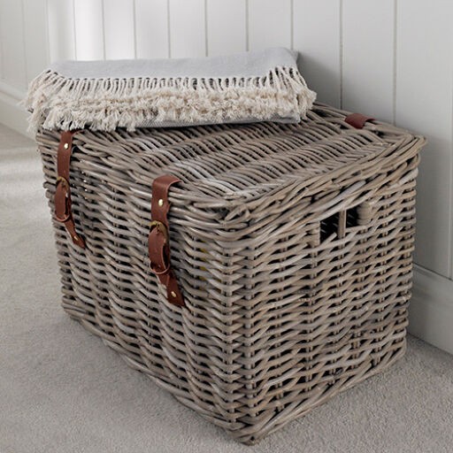 wicker toy chest with lid