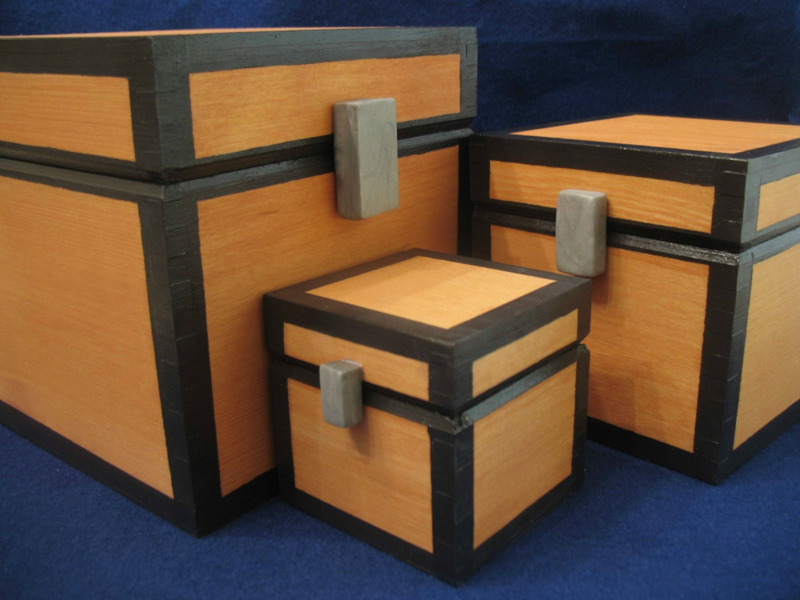 Minecraft inspired chest working wooden