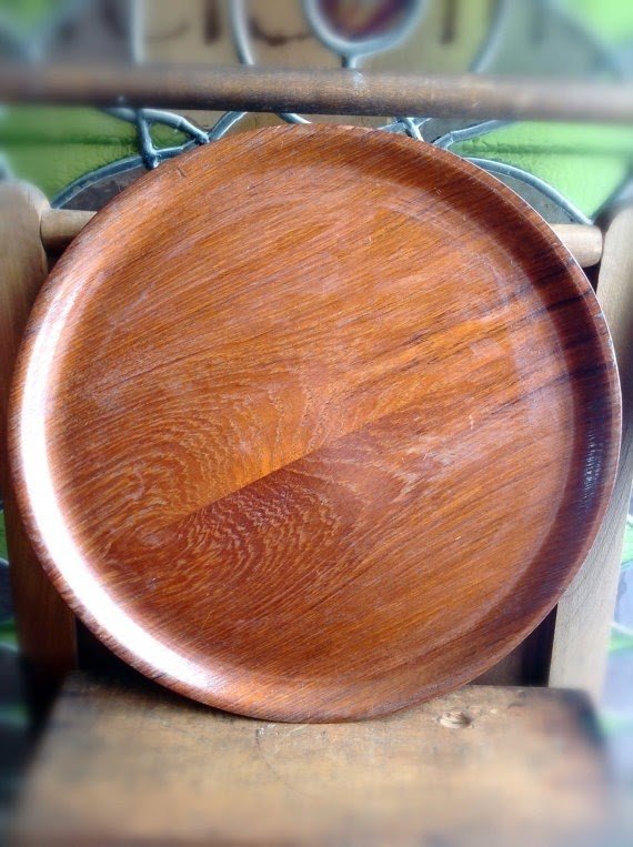 Round wooden tray 16