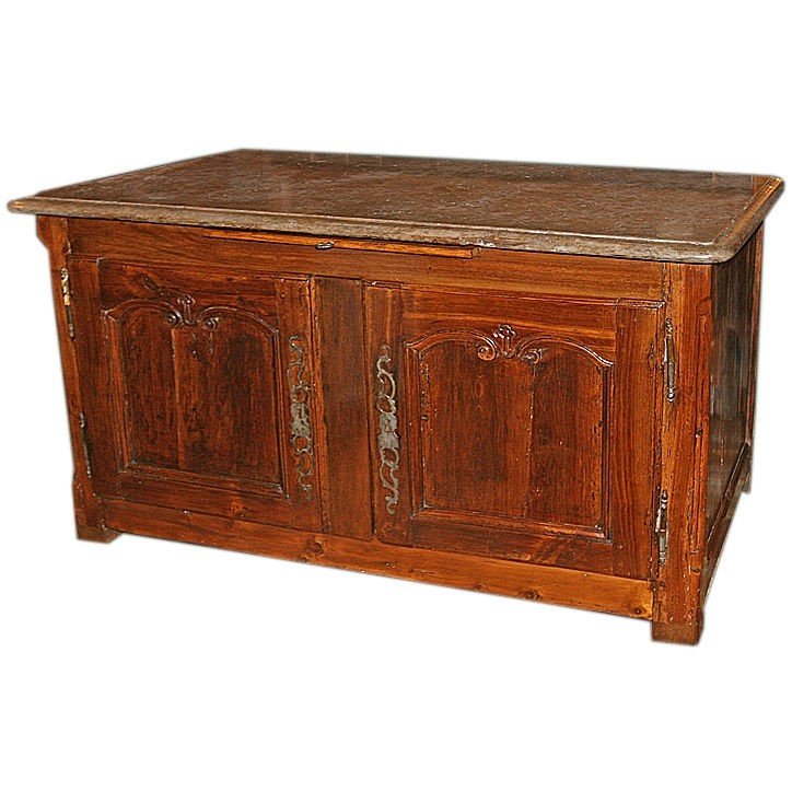 Buffet with marble top 17