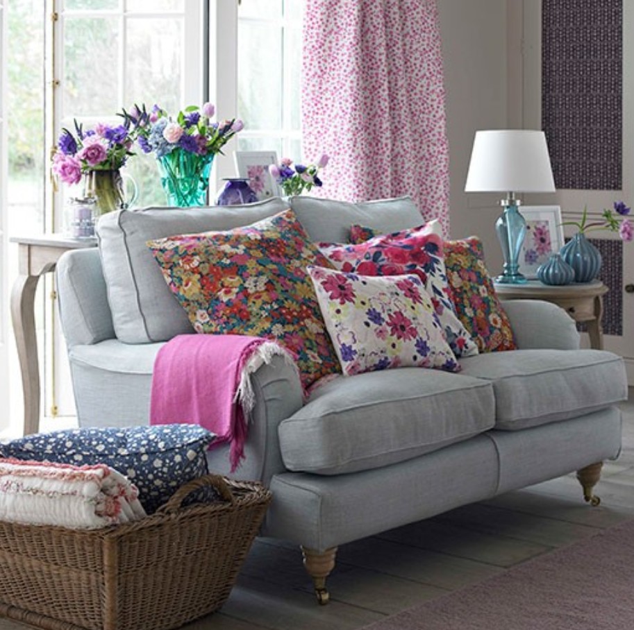 Pink and grey country living room decorating with country colours