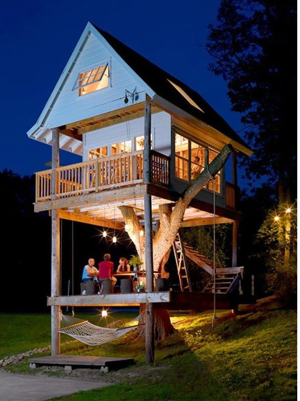 outdoor playhouse for older child