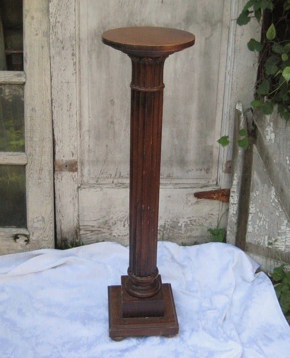 Tall wood pedestal round top pedstal