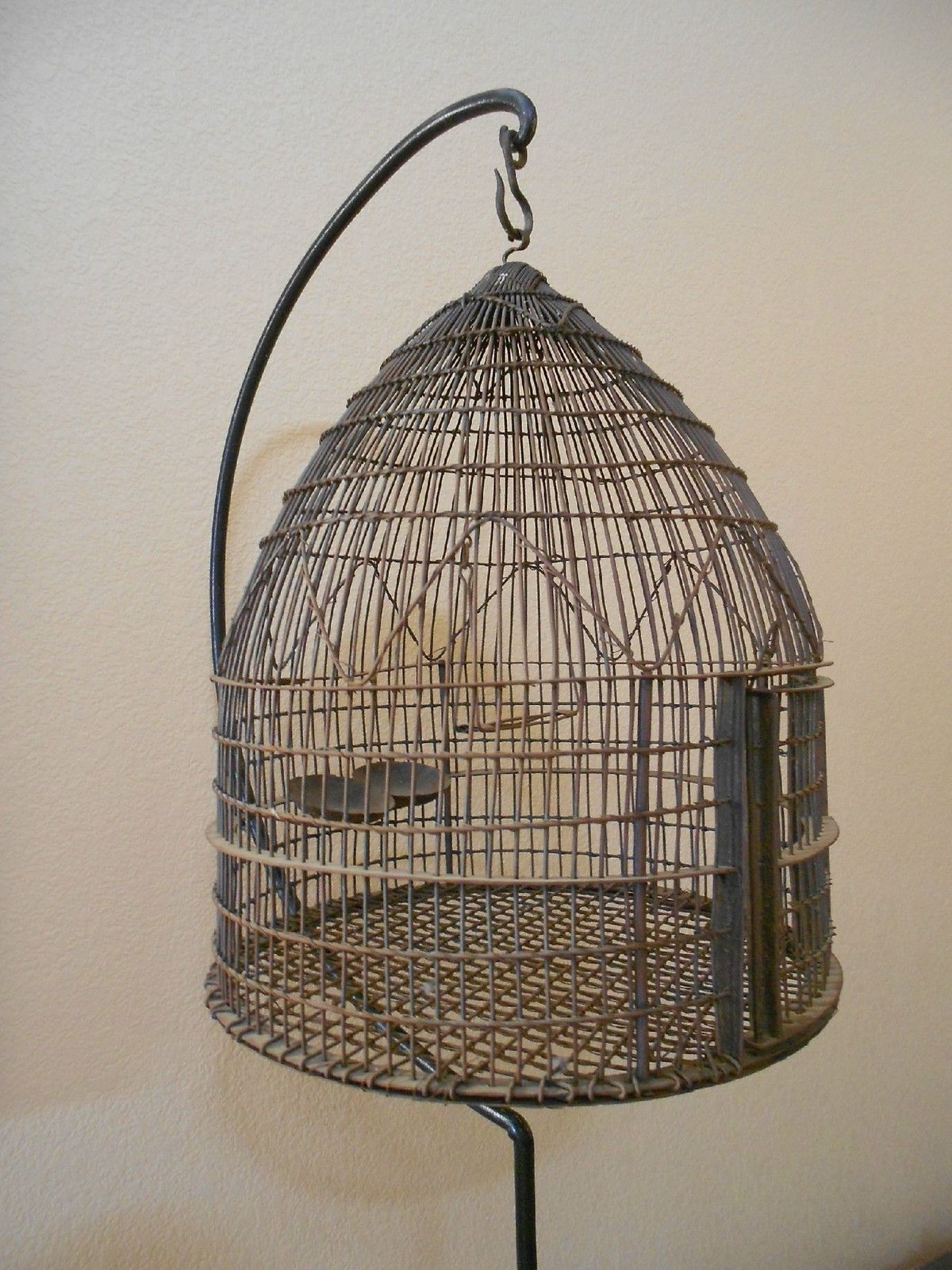 Antique Sliver Look Iron Bird Cage on Stand. 