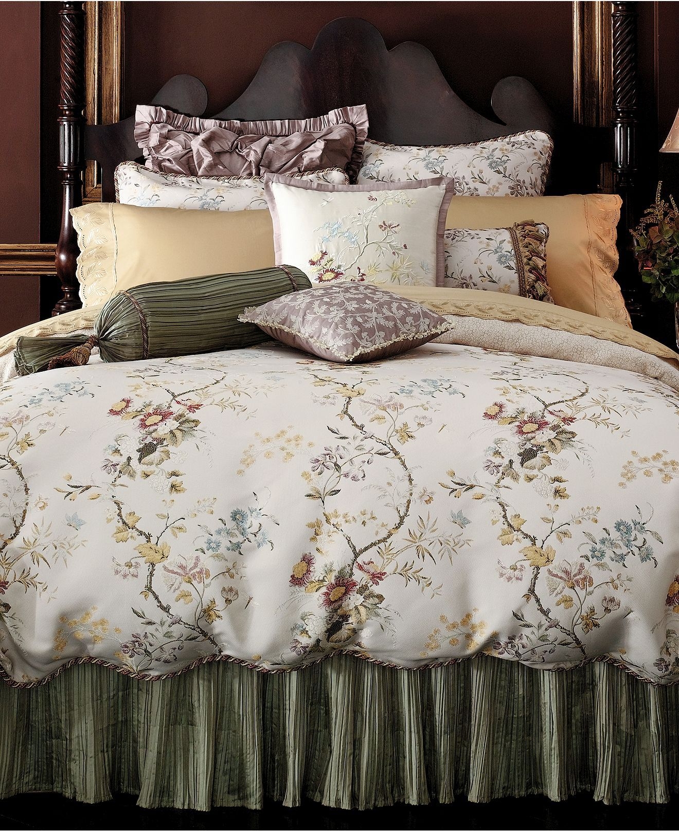 New waterford kiana queen floral comforter