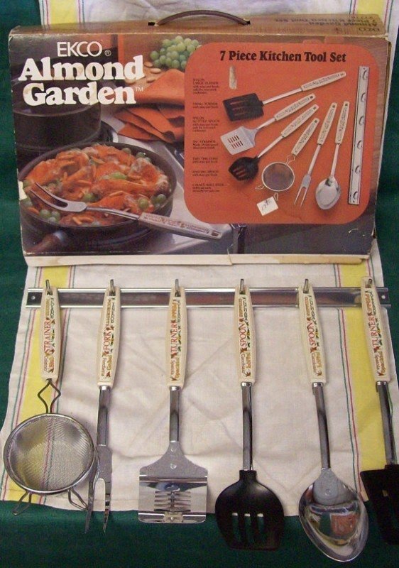 Vintage Ekco Almond Garden Stainless Usa 