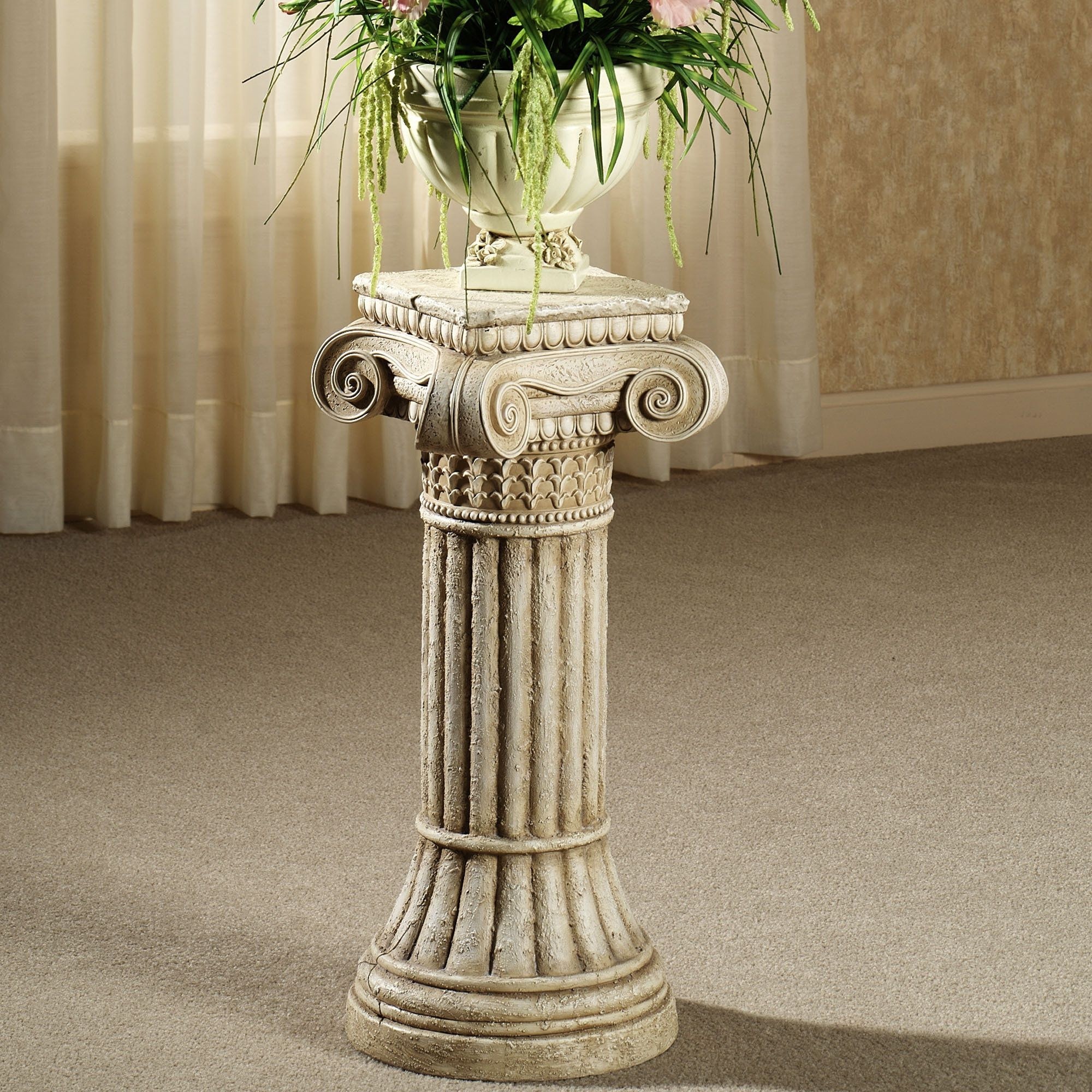 Garden columns pedestals 1