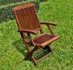 Outdoor folding arm chair acacia wood