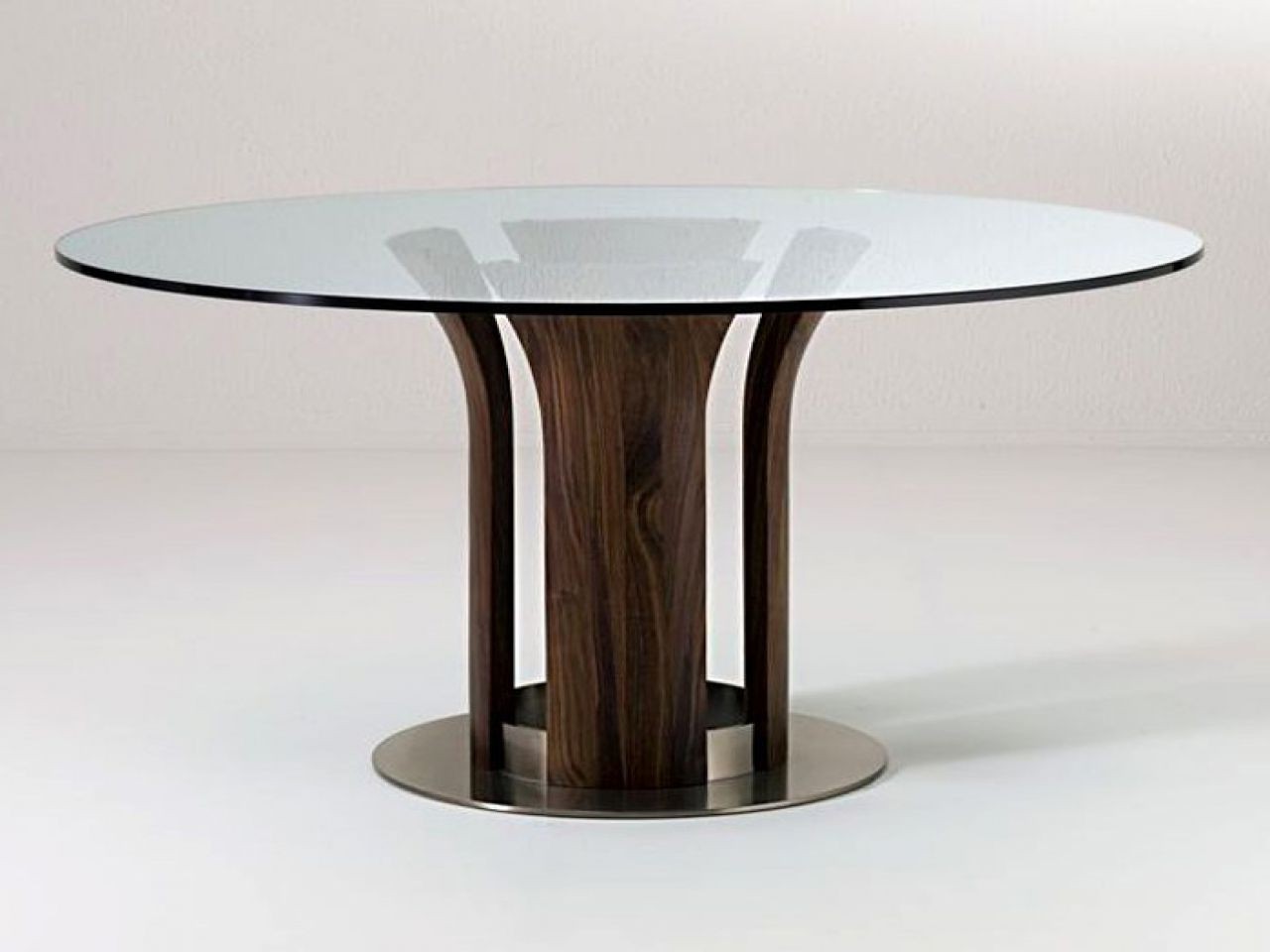 Pedestal for glass table