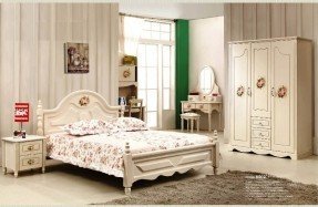 Victorian style bedroom set model 8002