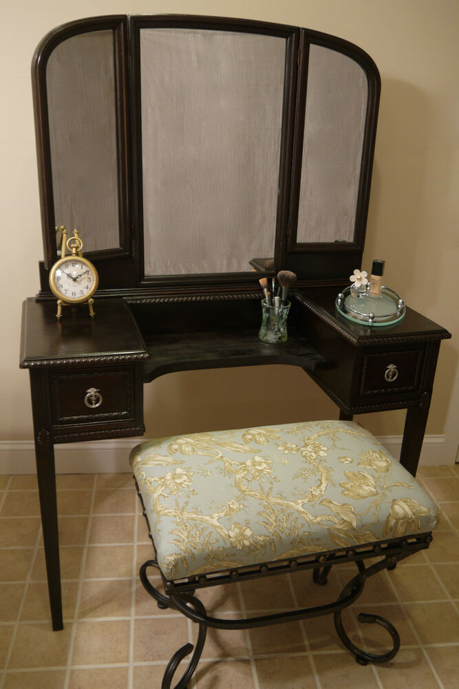 Mahogany Vanity Table - Foter