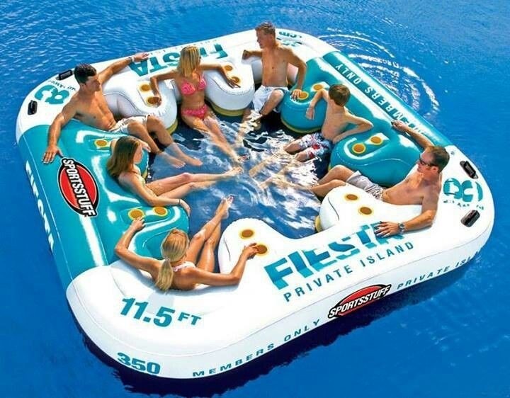 huge blow up floats