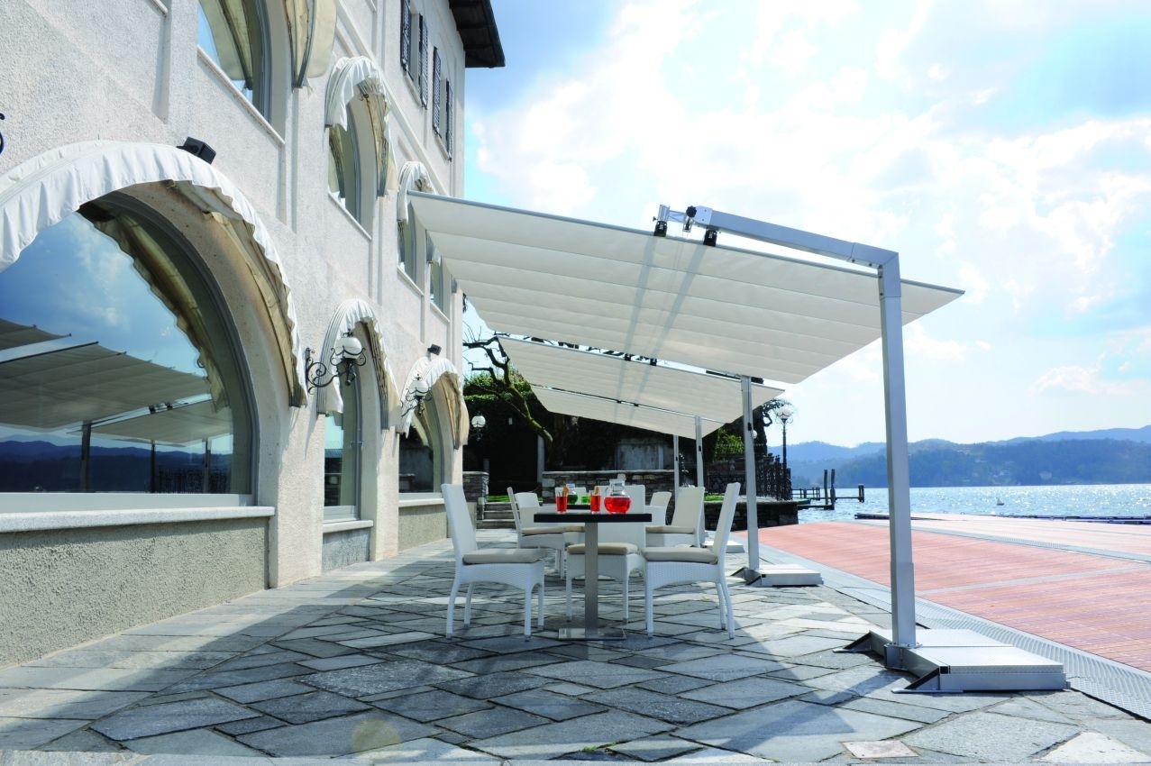 Flex 2 post cantilever umbrellas