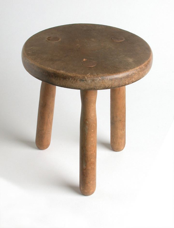 How to make a milking stool