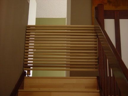 Pull out stair gate