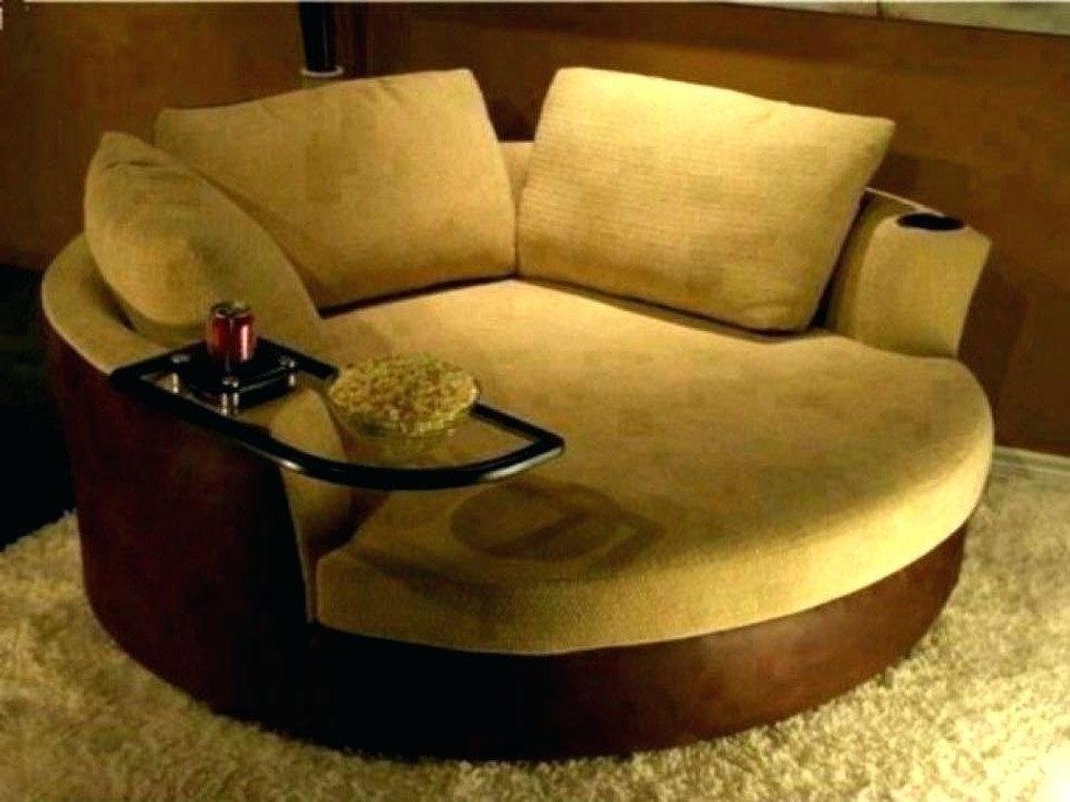 Round comfy chair