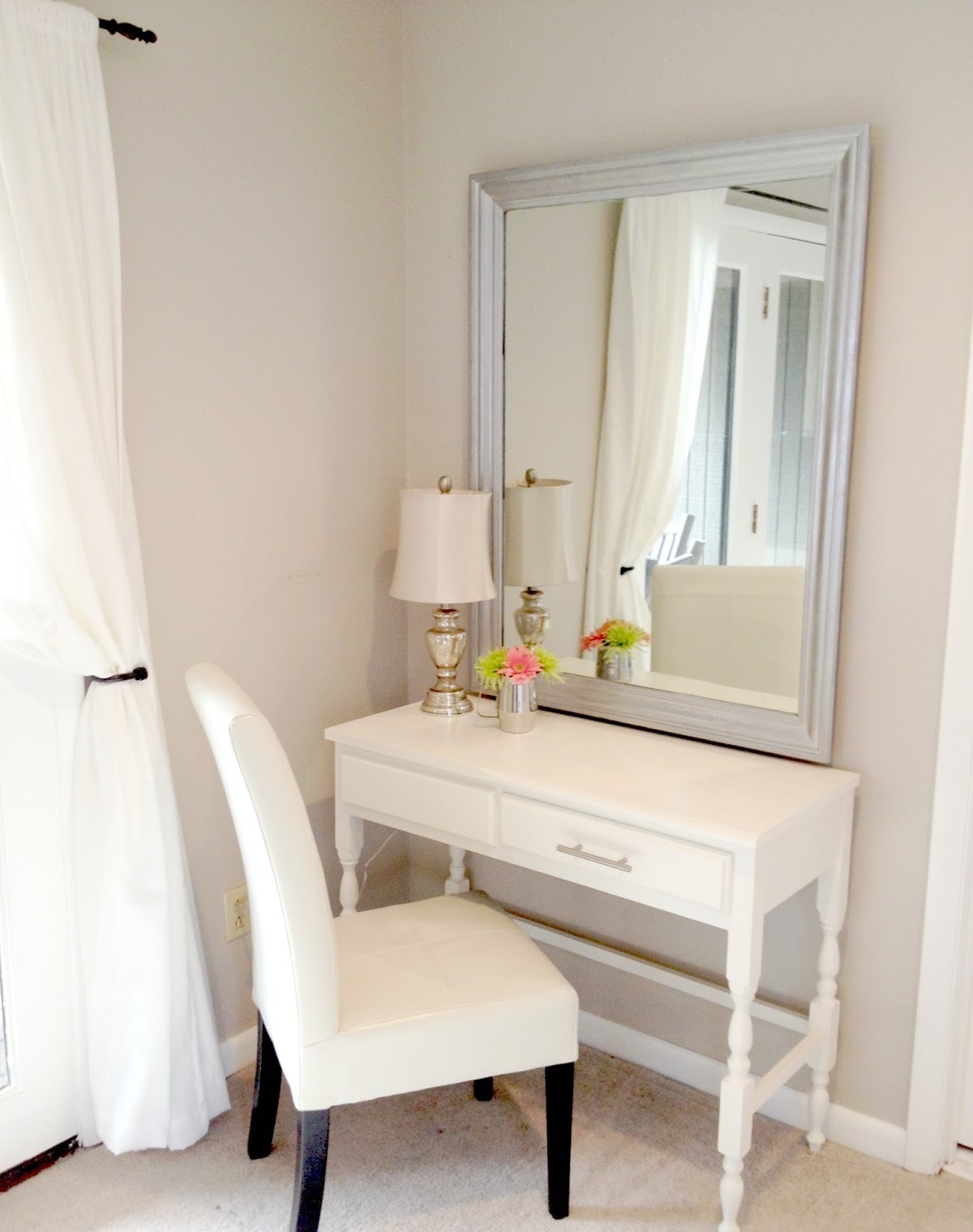 Tribesigns Makeup Vanity, 2-Drawer Dressing Table with Lighted Mirror