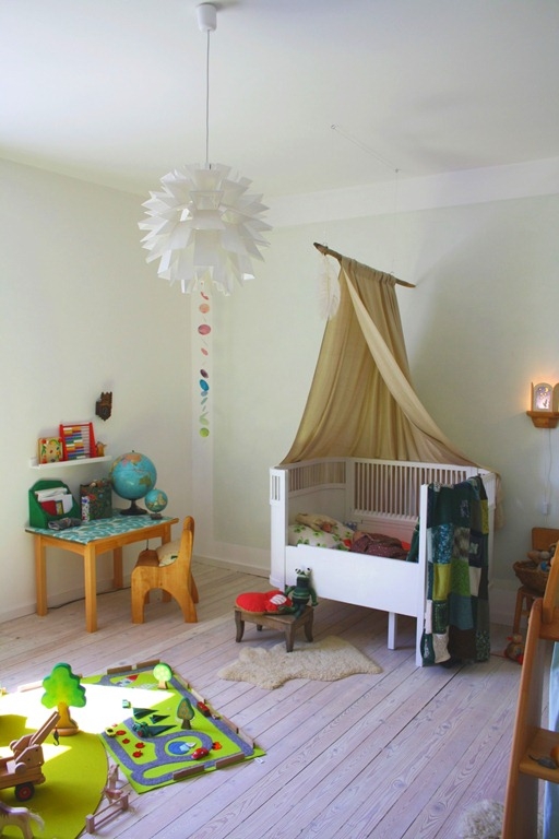 A beautiful waldorf inspired toddler room