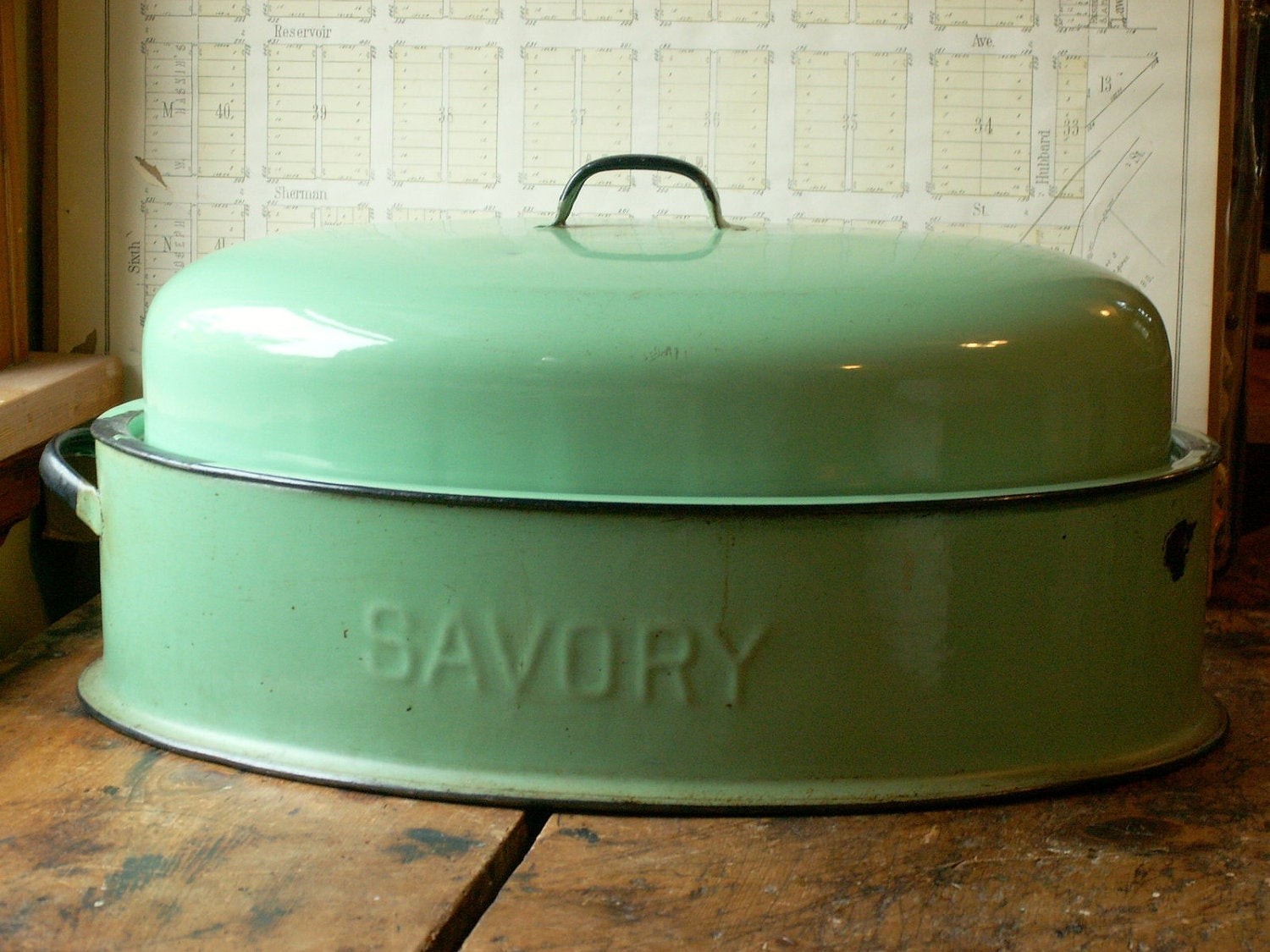 Vintage large mint green savory roasting