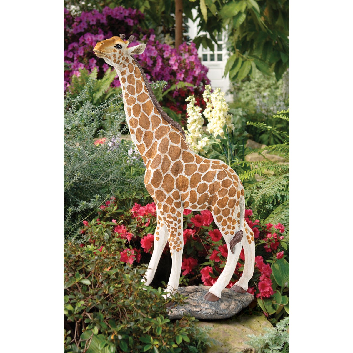 Wood giraffe statue