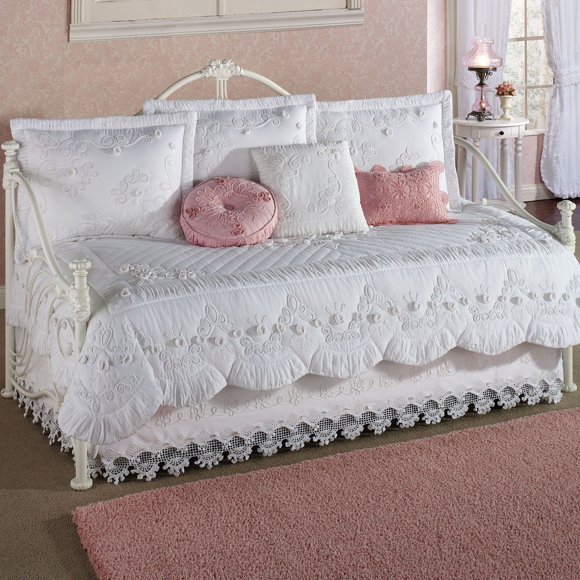 Girl daybed bedding