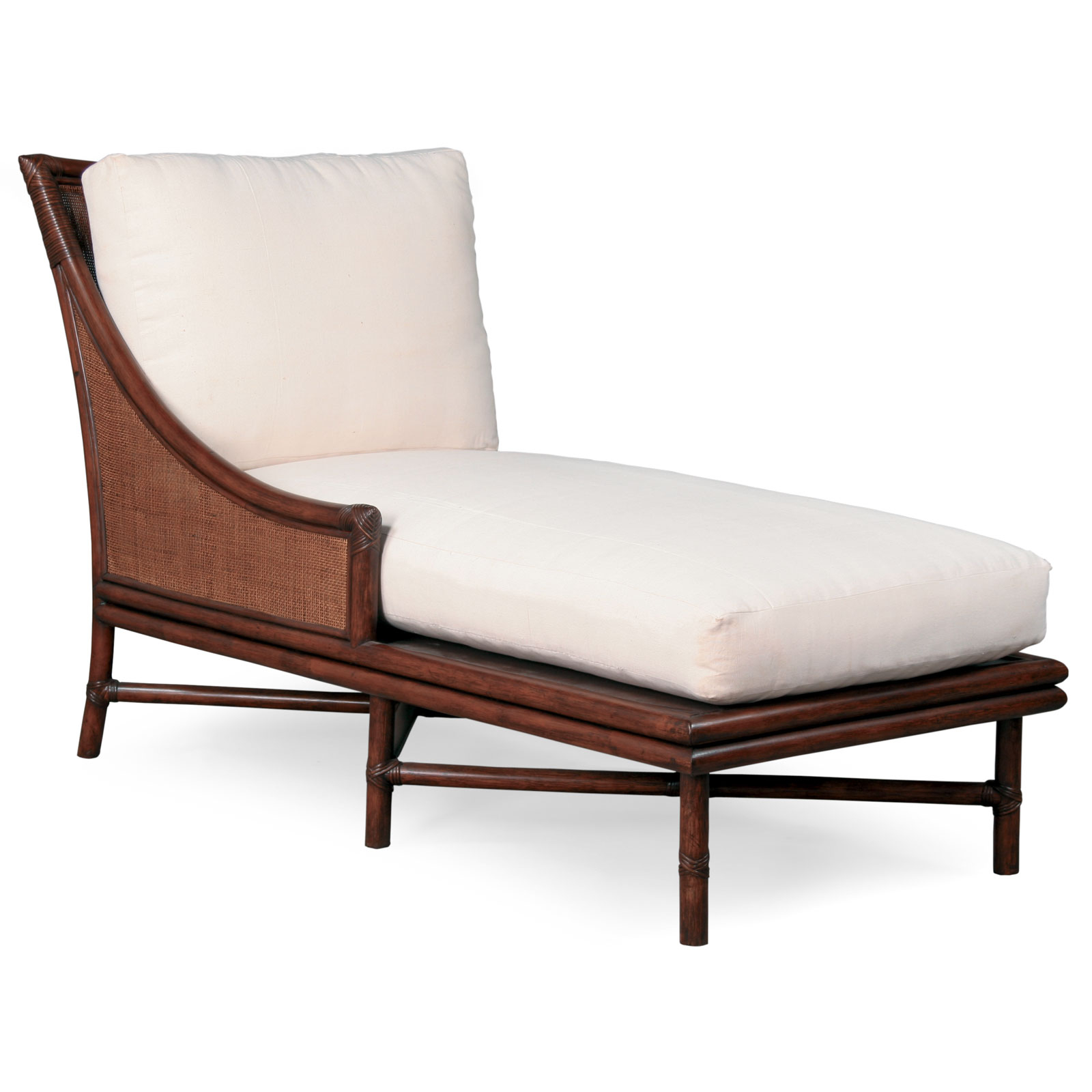 Rattan chaise 1