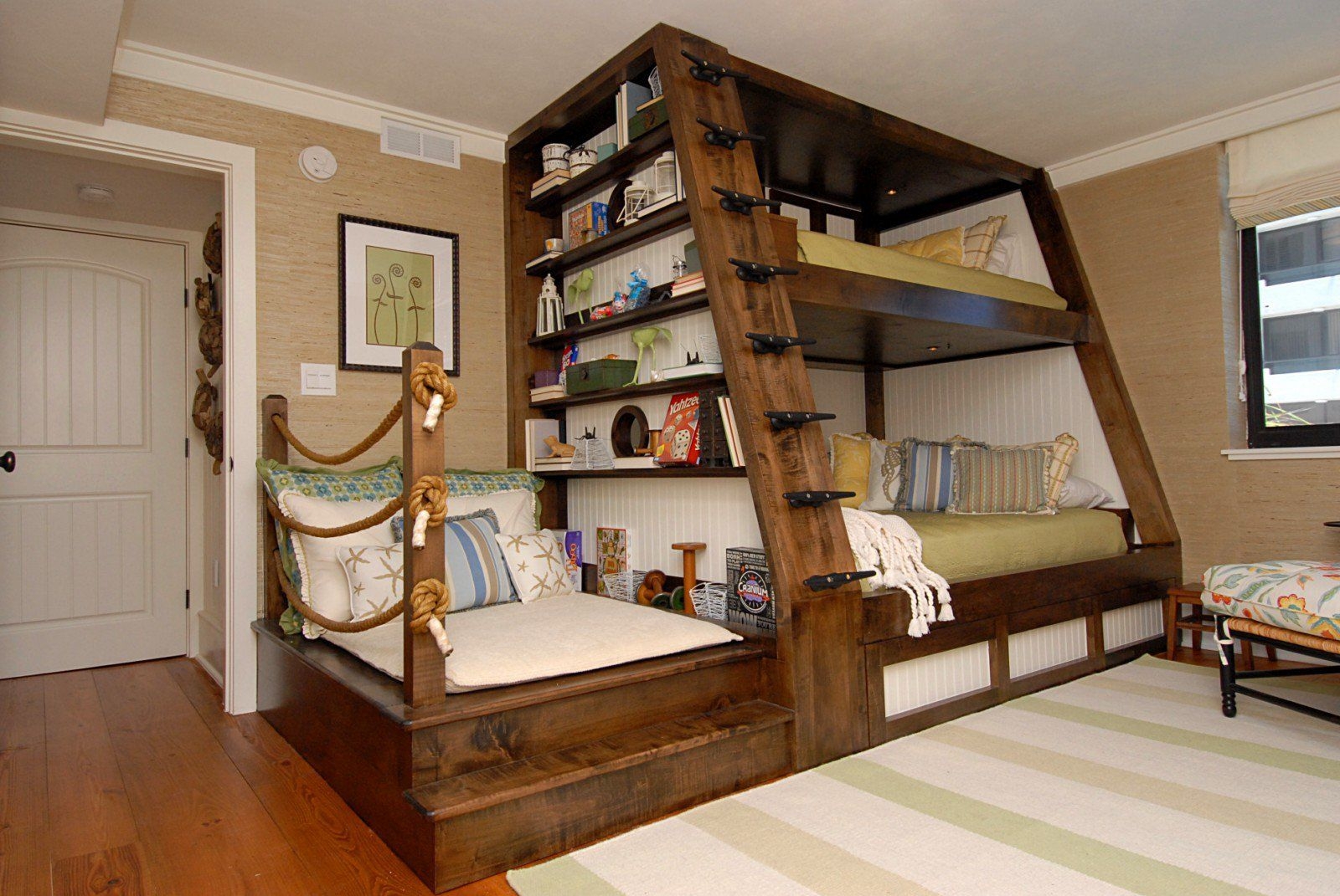 Featured image of post Loft Bed With Lights Underneath - Drawers on each side of the desk are complemented by ones built into the staircase at left.