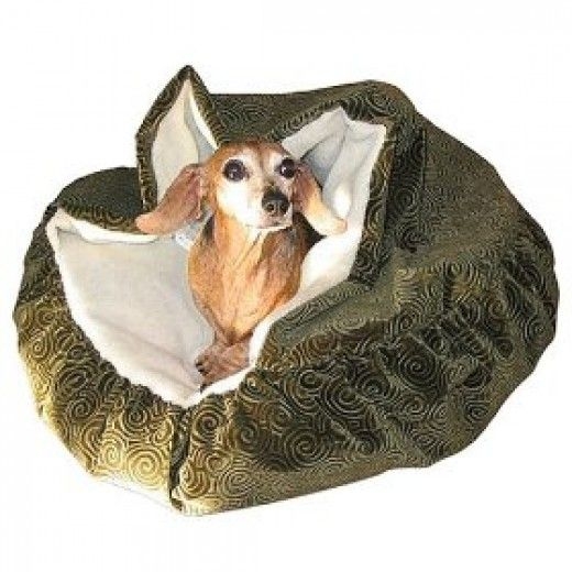 Covered dog bed 3