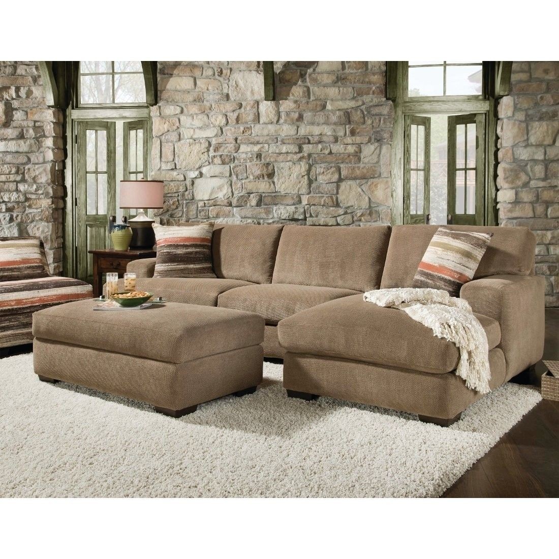 48b0 Small Sectional With Chaise By Corinthian 