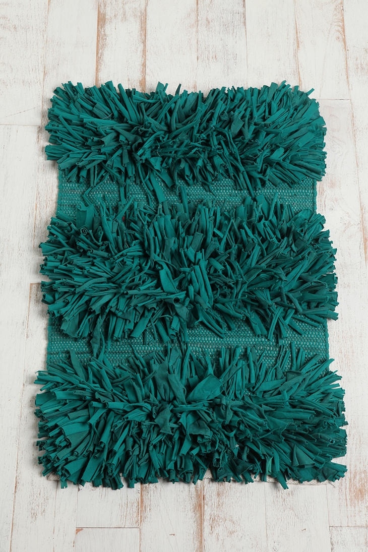 https://foter.com/photos/290/shag-bath-rug-2.jpg