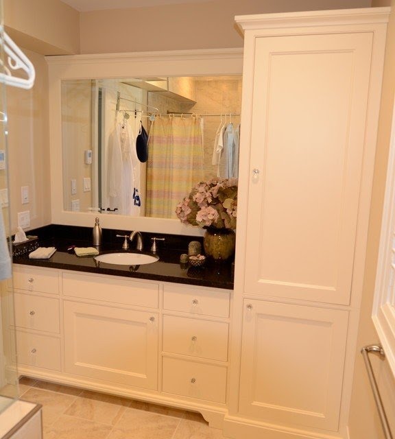 Maple vanity with linen tower transitional bathroom