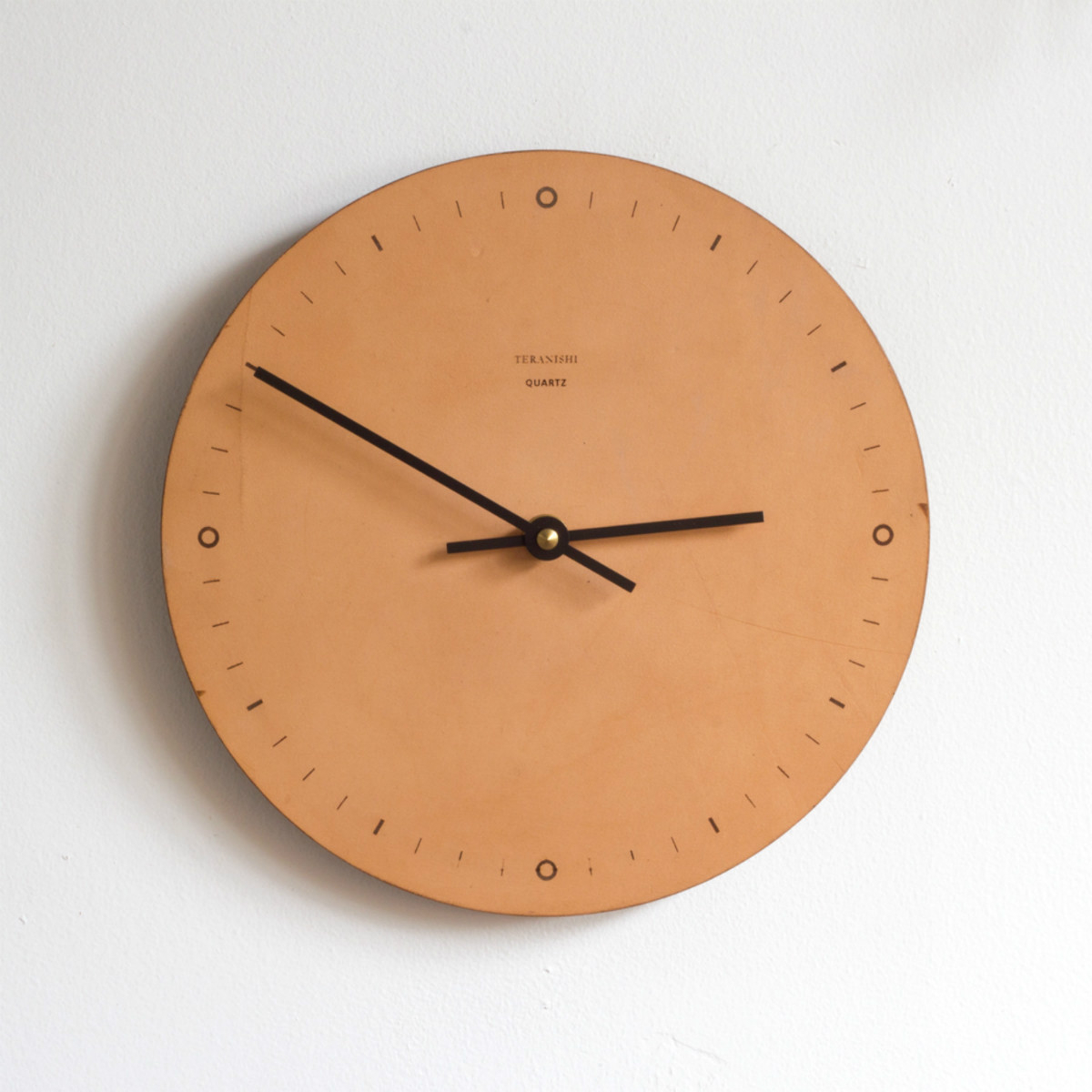 Leather wall clocks 8
