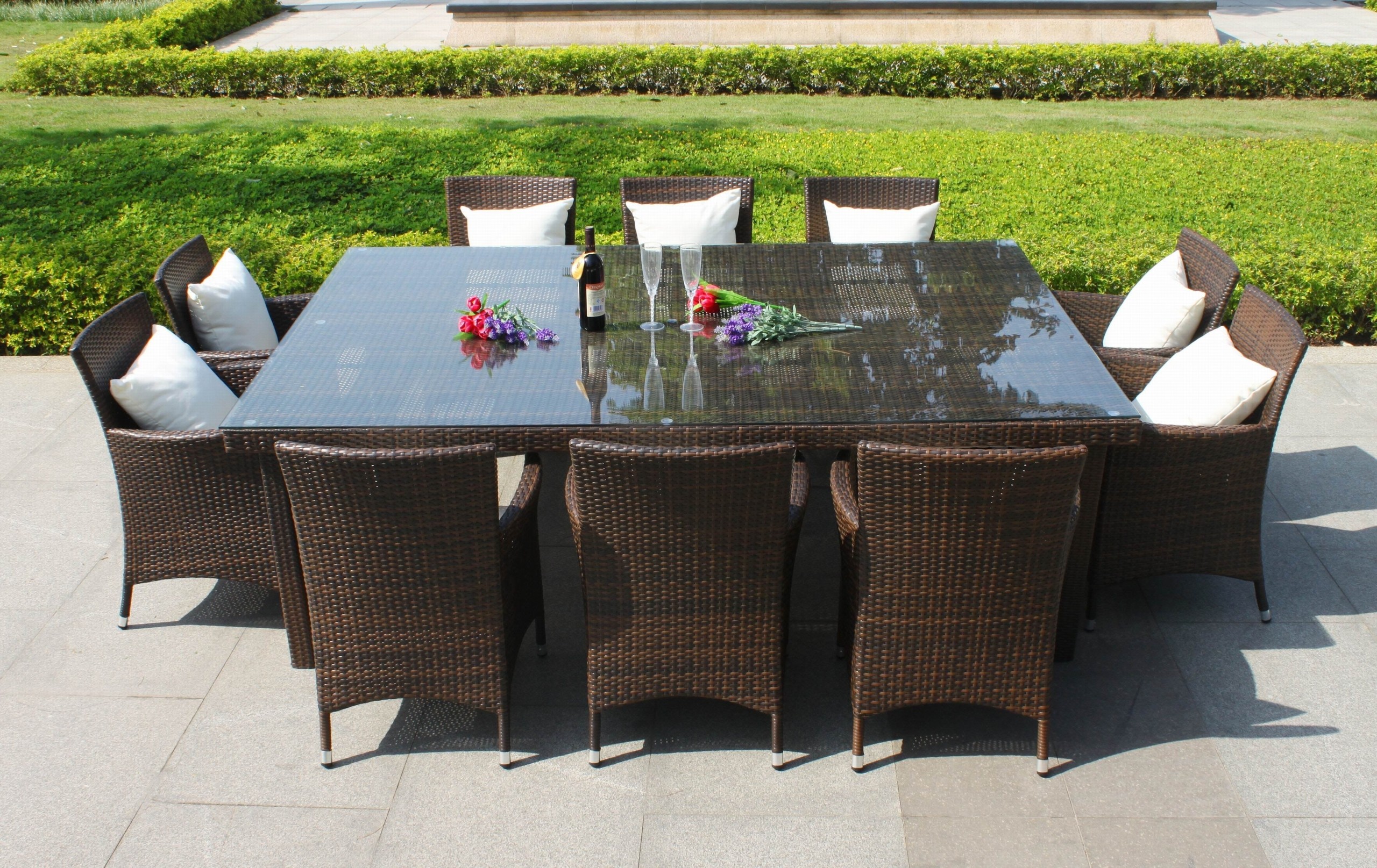 Large Round Outdoor Dining Table Ideas on Foter