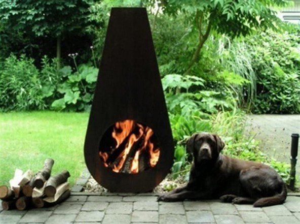Outdoor metal fireplace 2