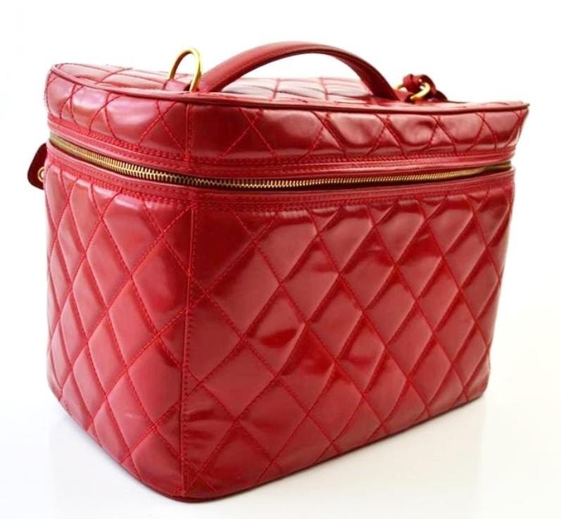 Quilted leather large toiletry beauty train vanity cosmetic case bag