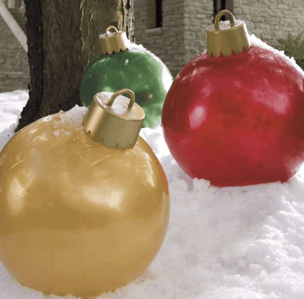 Giant inflatable ornaments