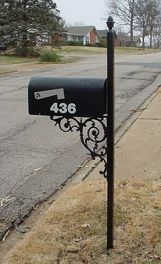 Cast iron mailbox brackets