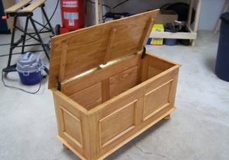 Wooden Toy Chest Bench ?s=t3